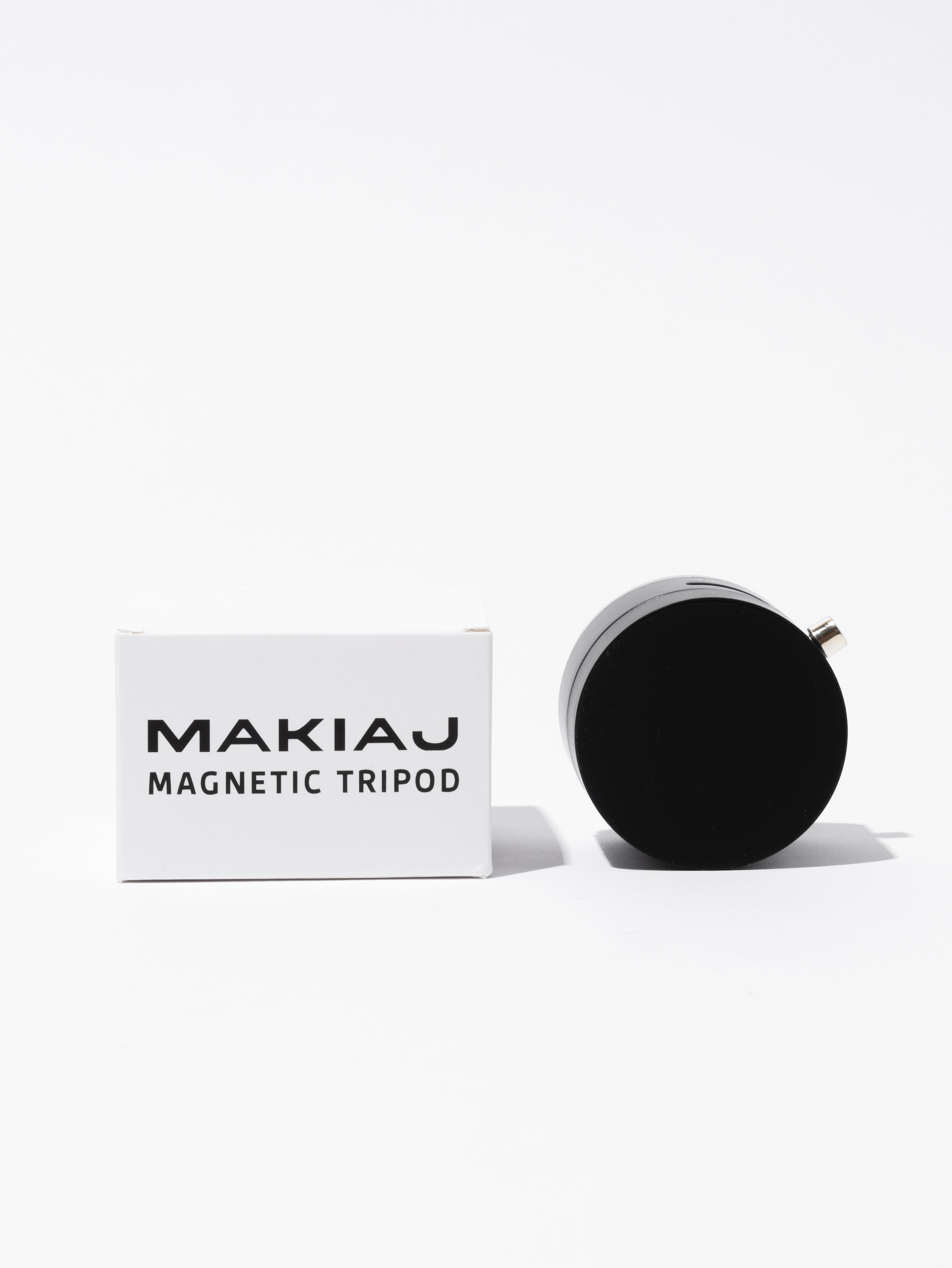 MAKIAJ MAGNETIC TRIPOD: YOUR CREATIVE COMPANION ANYWHERE(LIMITED EDITION)
