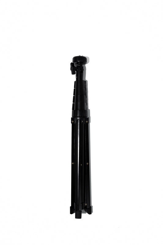 BEAUTY TRIPOD