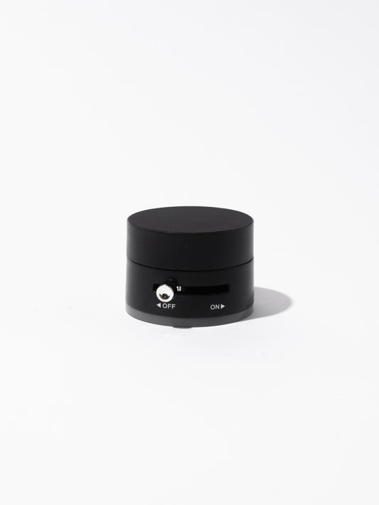 MAKIAJ MAGNETIC TRIPOD: YOUR CREATIVE COMPANION ANYWHERE(LIMITED EDITION)