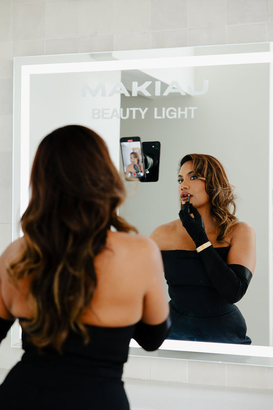 MAKIAJ MAGNETIC TRIPOD: YOUR CREATIVE COMPANION ANYWHERE(LIMITED EDITION)